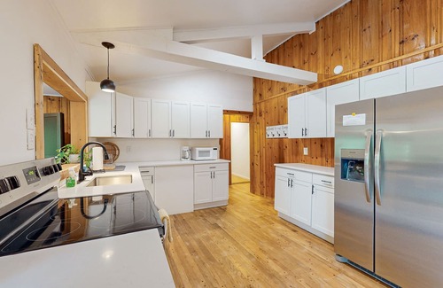 Boone House | Tree-lined house in Boone with old-school charm & game room