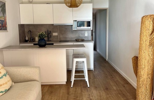 La Nartelle Apartment | Tree-lined residence with swimming pool