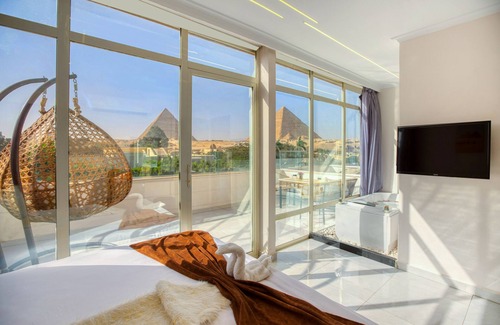 Kafrat al Jabal Bed & Breakfast | Tree Lounge Pyramids View INN, Sphinx Giza.