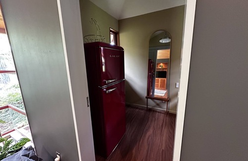 Princeville Cottage | Tree Top Suite- Beautiful walk to Hanalei Bay