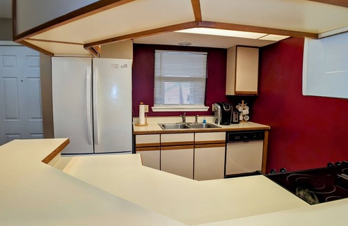 Table Rock Condo | Tree Top Terrace~NEW LISTING!~Pointe Royale Resort~Pools~Hottub