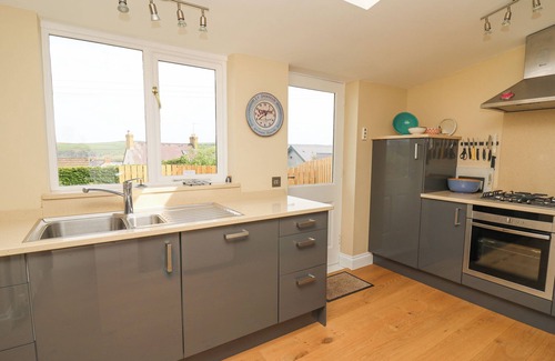 Newport House | TREE TOPS, pet friendly, with a garden in Newport, Pembrokeshire