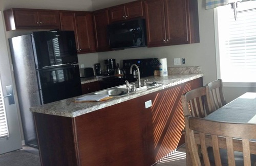 Gatlinburg Cottage | TREE TOPS RESORT- GATLINBURG