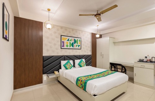 Gajuwaka Hotel | Treebo AR Grand, Gajuwaka