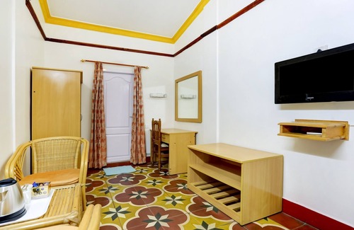 Kandal Hotel | Treebo Atithi Bhavan, 1 Km From Ooty Lake
