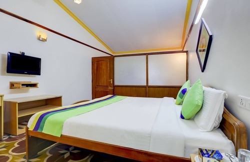 Kandal Hotel | Treebo Atithi Bhavan, 1 Km From Ooty Lake