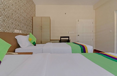 Nedumbassery Hotel | Treebo Golden Terminal, Kochi Airport