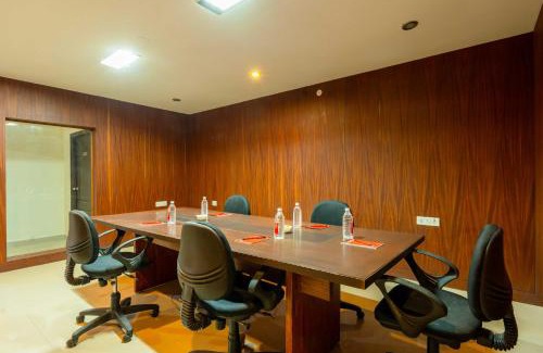 Koramangala Hotel | Treebo Ivory White Inn
