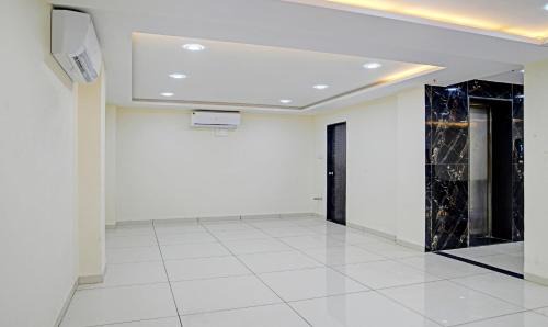 Indore Hotel | Treebo Jayshree Palace C21 Business Park
