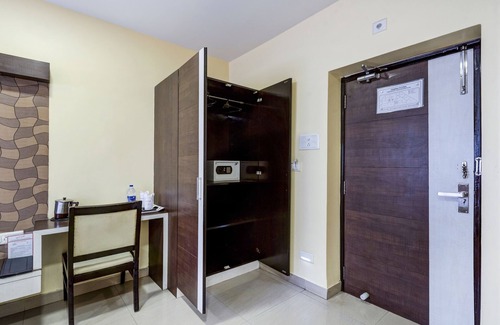 Phool Bagan Hotel | Treebo Pawan Putra, Kankurgachi