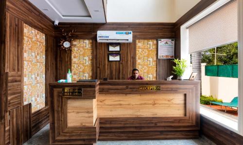 Pushkar Hotel | Treebo Premium Royal Amar With Mountain View, with Swimming Pool