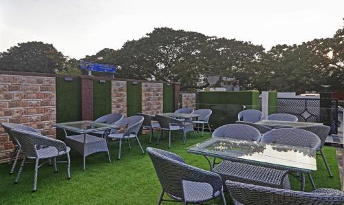 Hyderabad Hotel | Treebo Premium Seven Lake View