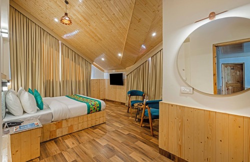 Burwa Hotel | Treebo Premium Silverstone Resort With Mountain Valley View