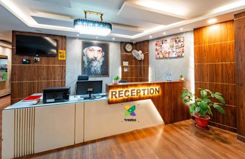 Bhopal Hotel | Treebo Premium Zorba - Hoshangabad Road