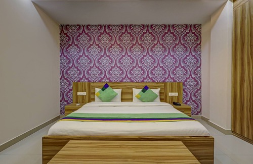 Noida Hotel | Treebo Primeone