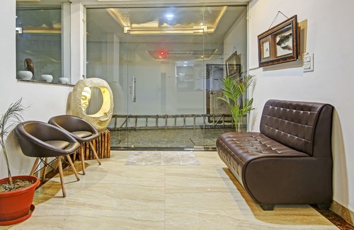 Kishangarh Hotel | Treebo Royal Empire Adarsh Nagar, Chandigarh