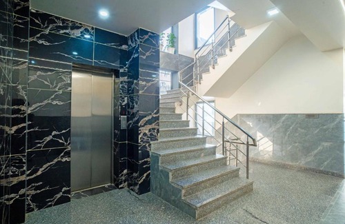 Noida Hotel | Treebo Royal Grand, Sector 71