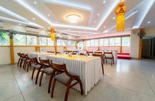 Guruvayur Hotel | Treebo Sree Varshavilas Regency, 2 Mins From Guruvayoor Temple