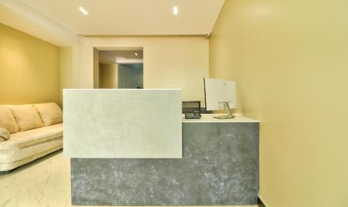Visakhapatnam Hotel | Treebo Sriz Cozy Seethamadhara