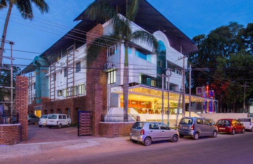 Kumarapuram Hotel | Treebo Trend Adrak