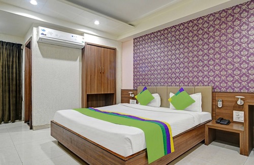Bhopal Hotel | Treebo Trend Johri Regency