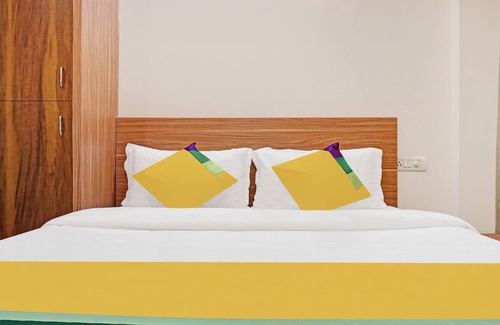 Pune Hotel | Treebo Trip Sai Krupa