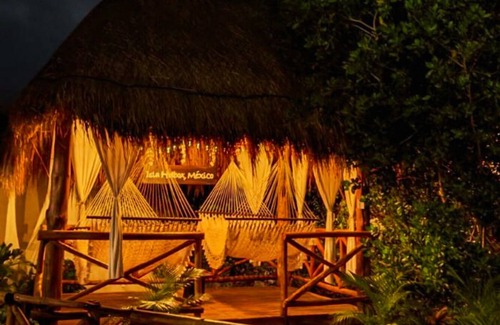 Isla Holbox Cabin | TreeHouse EcoChic/3 min walk beach/Wifi/AC/kitchen/King Size Bed