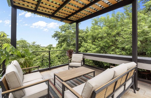 Tamarindo House | Treehouse Hideaway in Tamarindo Jungle with Pool & Open-Air Living Room