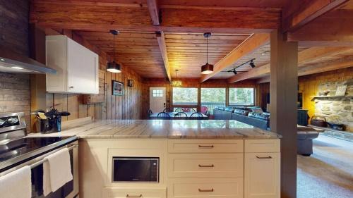 Ludlow House | Treehouse Home Brought to you by GetAway Vacations