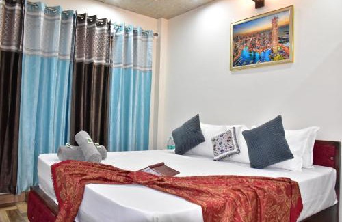 Kasauli Hotel | TreeHouse Kasauli Operated By Splendid Hotels I Vacations I Family Groups & Events I Forest Treks I Memories I