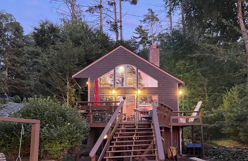 Tafton Cottage | Treehouse on Lake Wallenpaupack - Lakefront & Dock