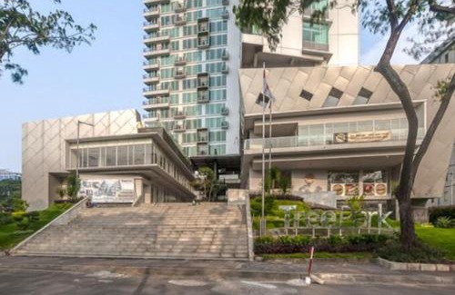 Serpong Apartment | Treepark BSD by Kakarama Room
