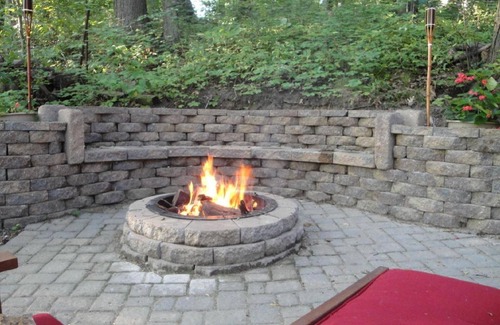 Gobles Cottage | Treetop Cottage-Private Mill Lake-HotTub-Kayaks-Firepit-Boats -DOGS ok! No Fees!