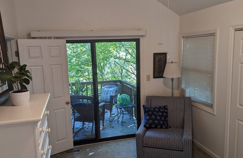 Helen Villa | Treetop Retreat