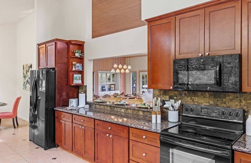Del Monte Forest House | Treetop - Serene,Centrally Located Forest Retreat