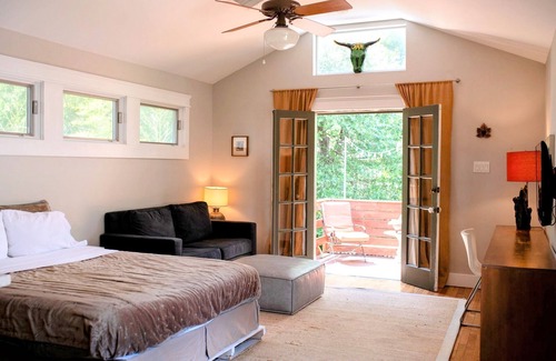 North University Apartment | Treetop Studio in North University