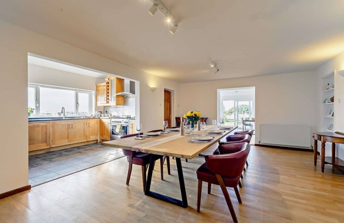 Padstow House | Trefloss - Five Bedroom House, Sleeps 10
