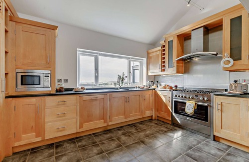 Padstow House | Trefloss - Five Bedroom House, Sleeps 10