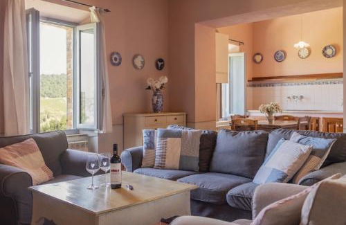 Castellina in Chianti Apartment | Tregole