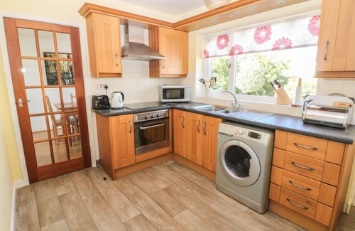 Garn Fadryn House | TREM Y GARN, family friendly, country holiday cottage in Morfa Nefyn