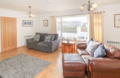 Garn Fadryn House | TREM Y GARN, family friendly, country holiday cottage in Morfa Nefyn