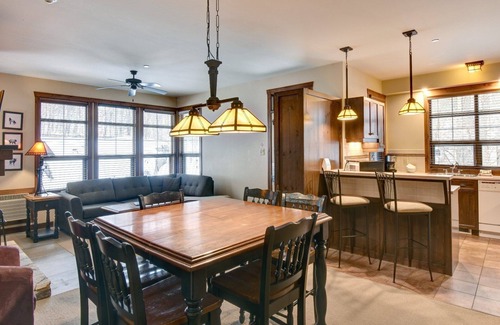 Mont-Tremblant Condo | Tremblant-les-Eaux 213-1B 2bd hot tub open walk to ski slopes & golf