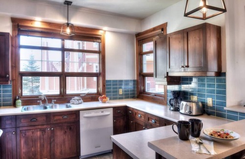 Tremblant-Les-Eaux Condo | Tremblant-Les-Eaux C1