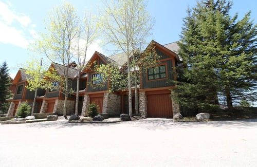 Mont-Tremblant Apartment | Tremblant Prestige - Equinoxe 140-1
