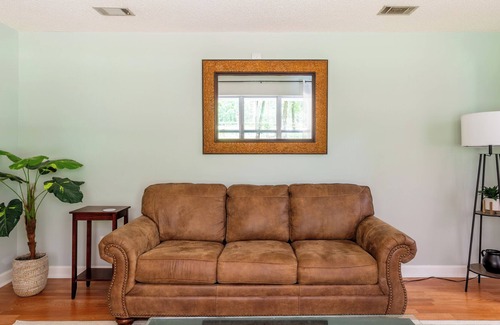 Meridian House | Tremendous House 4BR 2.5BA - Huge pool