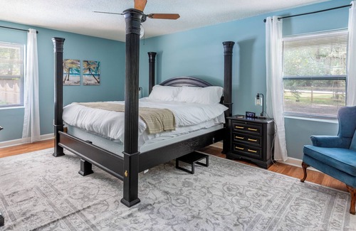 Meridian House | Tremendous House 4BR 2.5BA - Huge pool
