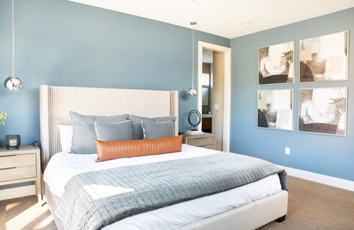 Tremont Villa | Tremont Eleven | 3 King Beds | Steam Room