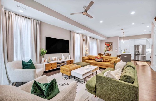 Tremont House | Tremont | Excellent Walkability | Cold Plunge