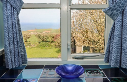Boscastle Cottage | TREMORLA, pet friendly, with open fire in Boscastle
