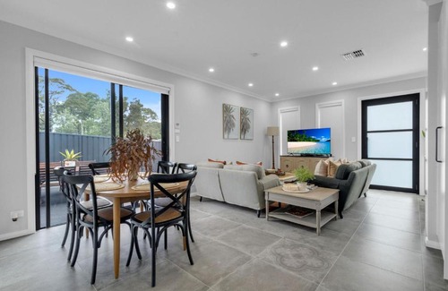 Old Erowal Bay House | Trending on Tibbles